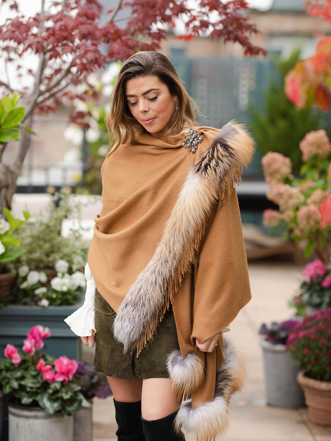 Cashmere Shawl with Fox
